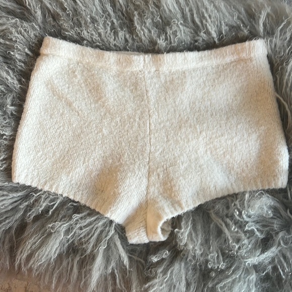 Victoria's Secret Sherpa Cheeky Lounge Shorts - Picture 5 of 5